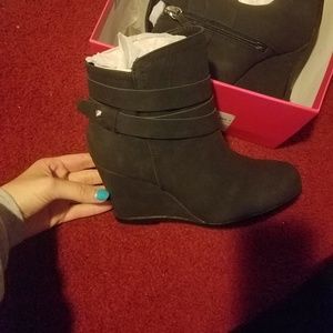 Black wedge booties